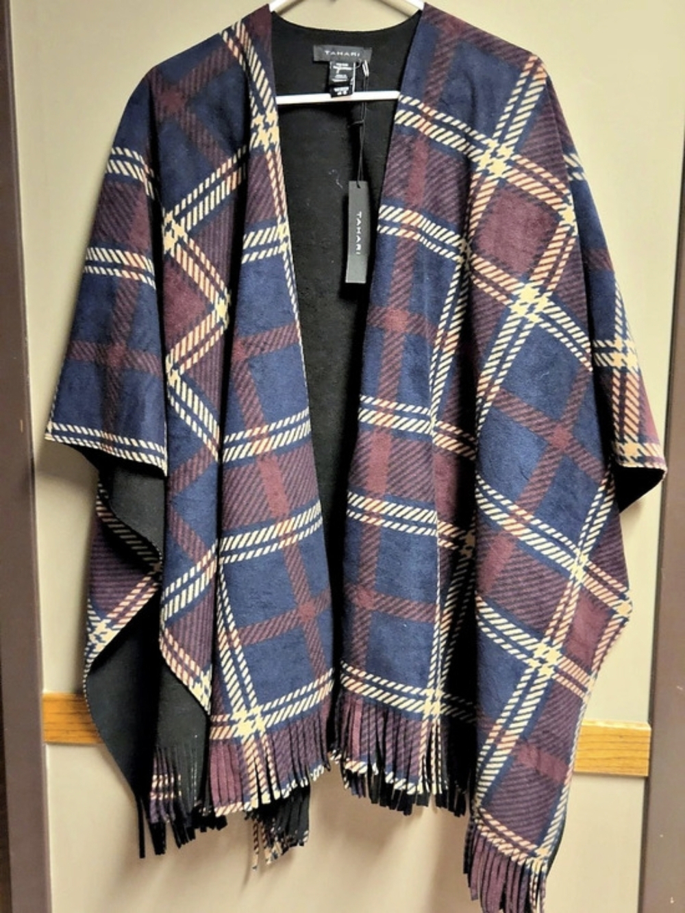 Tahari Plaid Fringe Cape in Blue & Purple Reversible Solid Black NWT